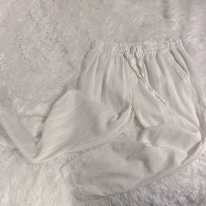 Cute Beachy Linen Straight Legged Pants